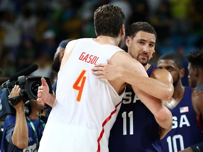 klay-thompson-gasol-usa-spain.jpg